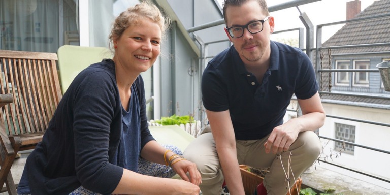 mag img 100 nele und philipp machen den balkon bereit